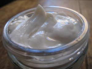 How To Get Rid Of Dark Circles moisturizing creme	